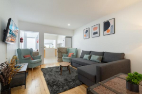 Luxurious Spacious Apartment - Terrace & Jacuzzi